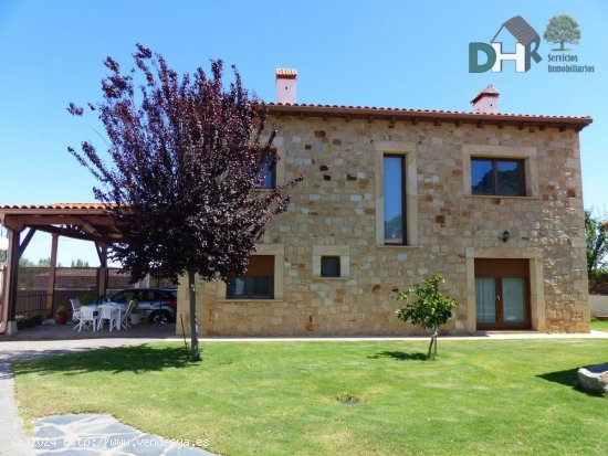 Casa en venta en Santa Cruz de la Sierra (Cáceres)