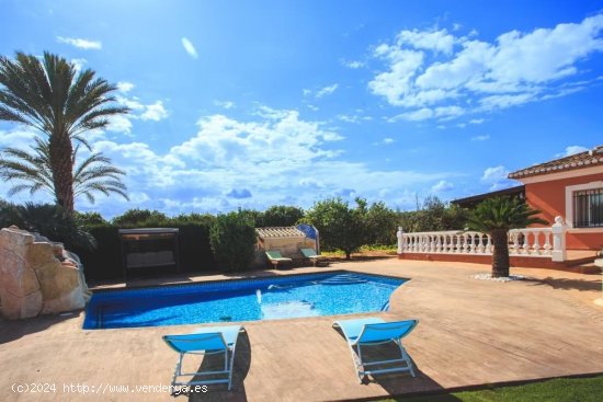 Villa en venta en Dénia (Alicante)