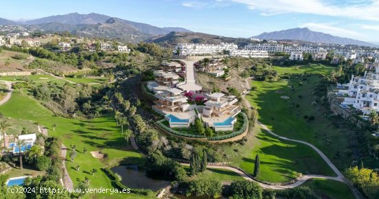  Villa en venta a estrenar en Estepona (Málaga) 