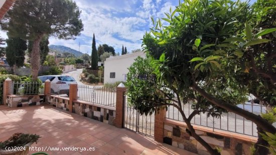 Villa en venta en Sayalonga (Málaga)