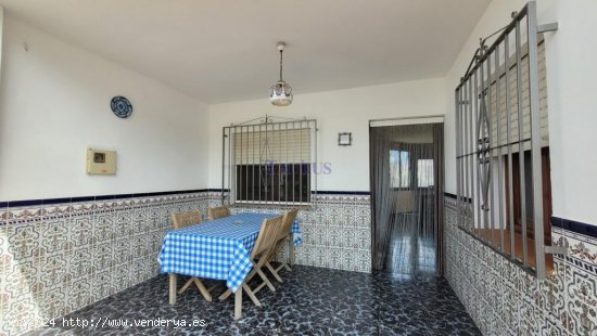 Villa en venta en Sayalonga (Málaga)