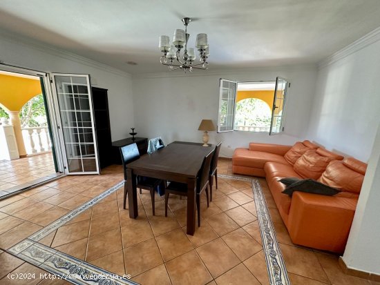 Villa en venta en Elche (Alicante)