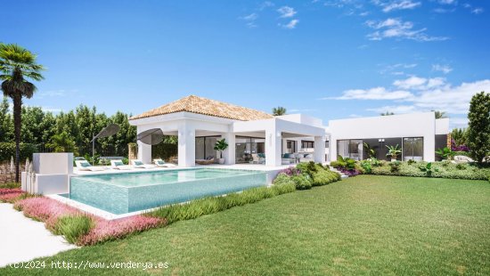  Villa en venta en Estepona (Málaga) 