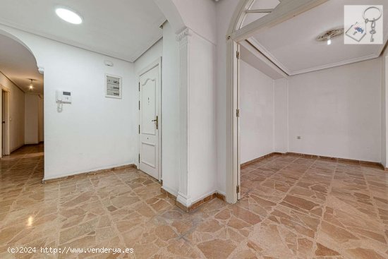 Piso en venta en Torrevieja (Alicante)