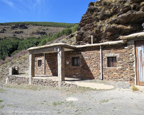 Casa en venta en Nevada (Granada)