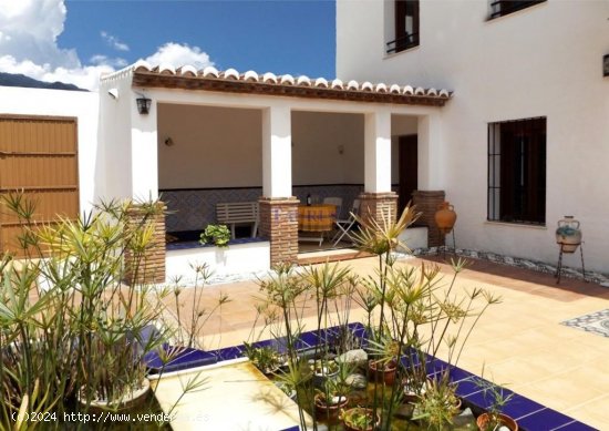 Villa en venta en Canillas de Aceituno (Málaga)