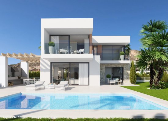  Villa en venta a estrenar en Finestrat (Alicante) 