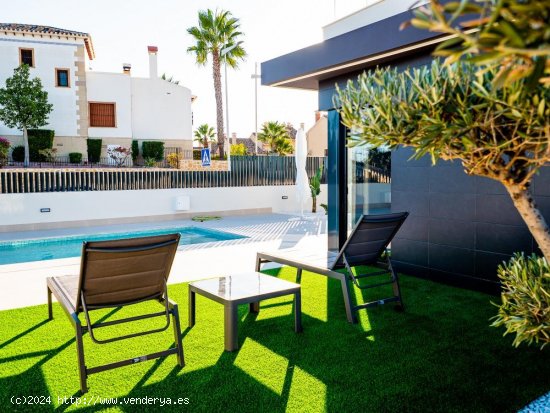 Villa en venta a estrenar en Algorfa (Alicante)