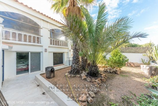 Villa en venta en Sant Josep de sa Talaia (Baleares)