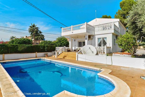  Villa en venta en Pilar de la Horadada (Alicante) 