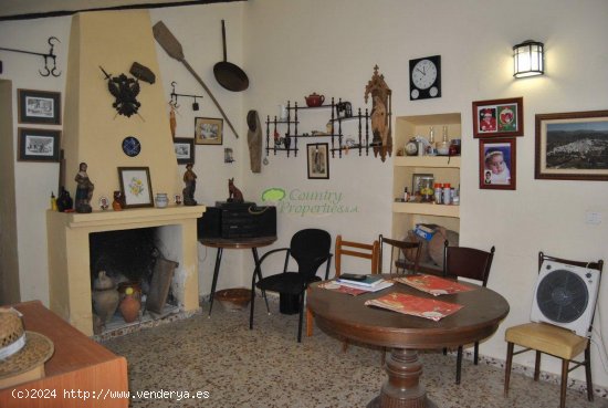 Casa en venta en Canillas de Albaida (Málaga)