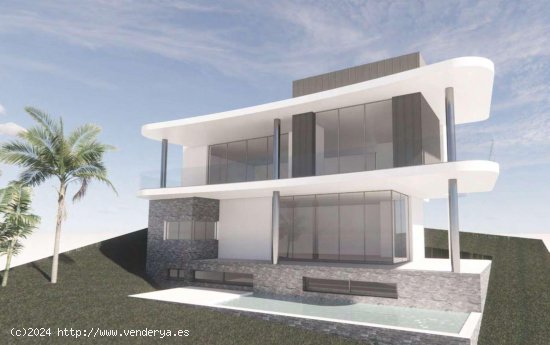 Parcela en venta en Estepona (Málaga)