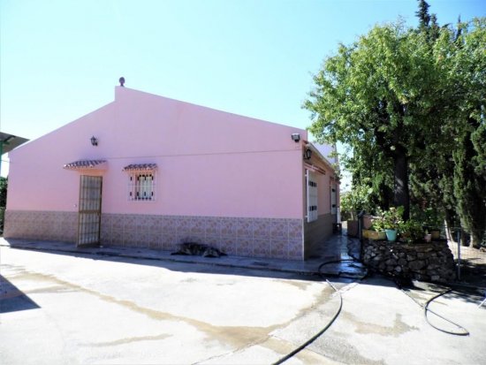 Casa en venta en Viñuela (Málaga)