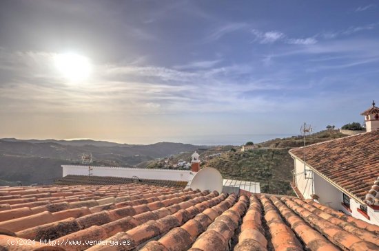  Villa en venta en Moclinejo (Málaga) 