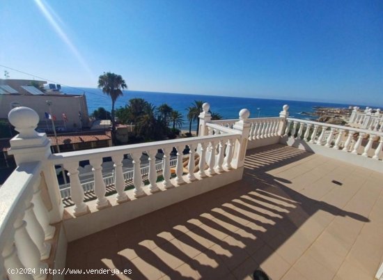 Chalet en venta en Torrevieja (Alicante)