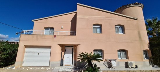 Villa en venta en L Ametlla de Mar (Tarragona)