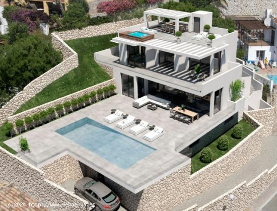 Villa en venta en construcción en Fuengirola (Málaga)