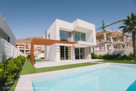 Villa en venta en construcción en Benidorm (Alicante)