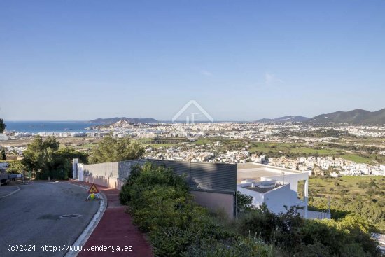 Parcela en venta en Santa Eulalia del Río (Baleares)