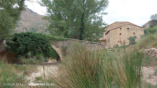 Finca en venta en Mirambel (Teruel)