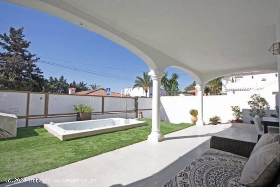 Villa en venta en Marbella (Málaga)