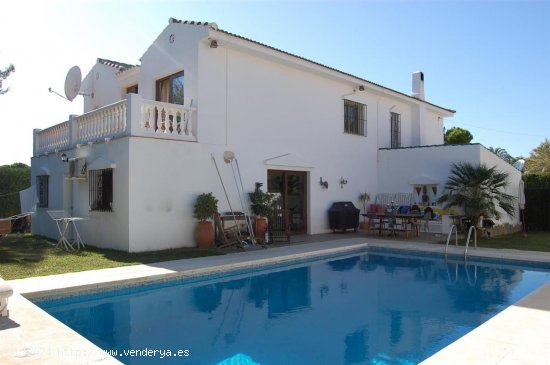  Villa en venta en Marbella (Málaga) 