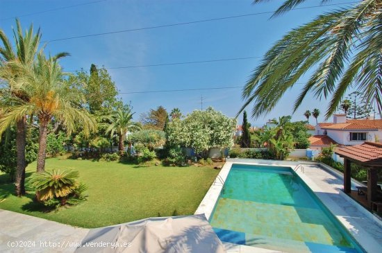 Villa en venta en Marbella (Málaga)