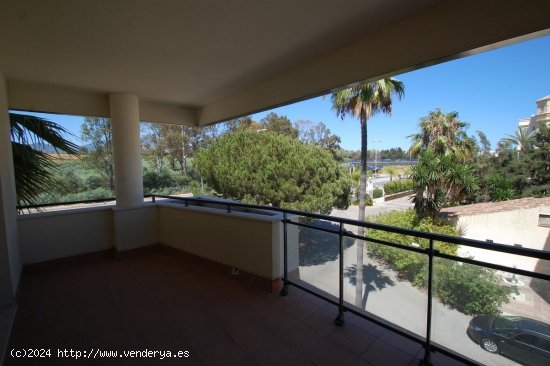 Apartamento en venta en Estepona (Málaga)