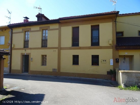 Casa en venta en Oviedo (Asturias)