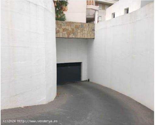  Garaje en venta en Málaga (Málaga) 