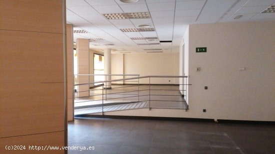 Oficina en venta en Benalmádena (Málaga)