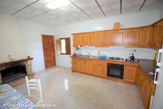 Casa en venta en Catral (Alicante)