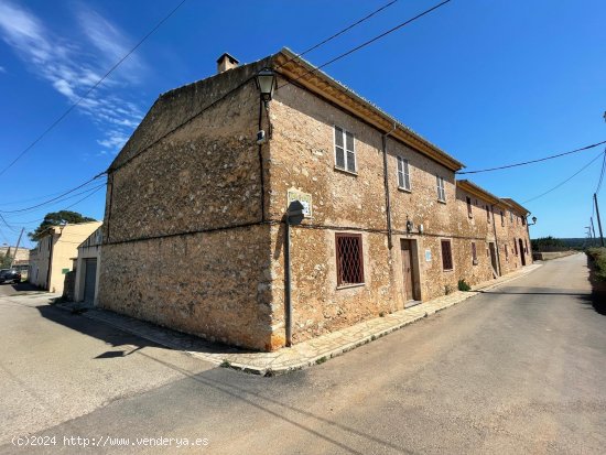  Villa en venta en Santa María del Camí (Baleares) 