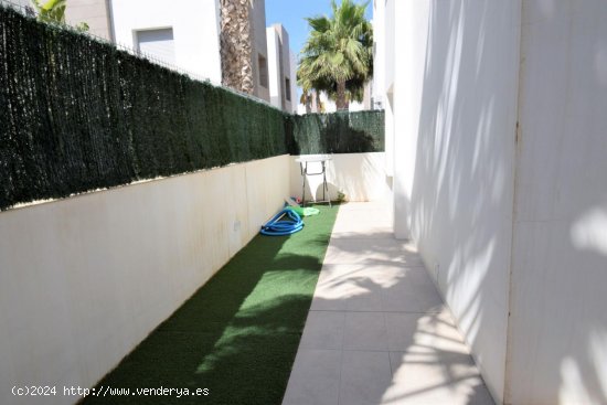 Villa en venta en Guardamar del Segura (Alicante)