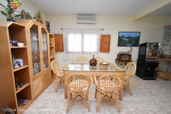 Villa en venta en Llíria (Valencia)