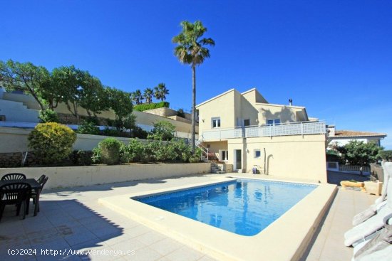 Villa en venta en Dénia (Alicante)