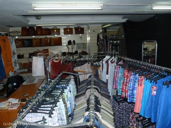 Local en venta en Fuengirola (Málaga)