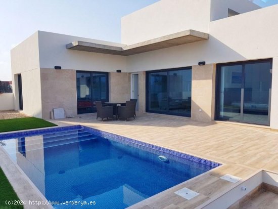  Villa en venta a estrenar en Daya Nueva (Alicante) 