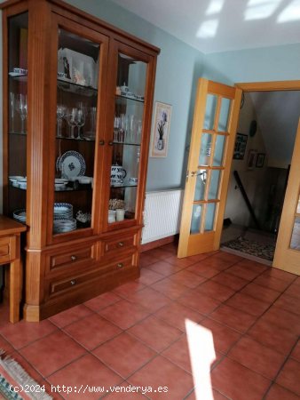 Chalet en venta en Cambre (La Coruña)