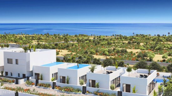 Villa en venta a estrenar en Guardamar del Segura (Alicante)