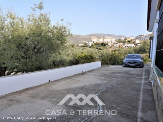 Finca en venta en Alcaucín (Málaga)