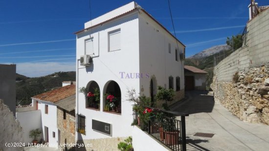  Casa en venta en Canillas de Albaida (Málaga) 