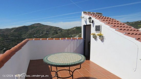 Casa en venta en Canillas de Albaida (Málaga)