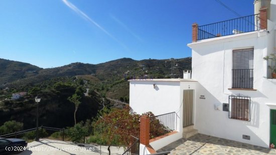 Casa en venta en Canillas de Albaida (Málaga)