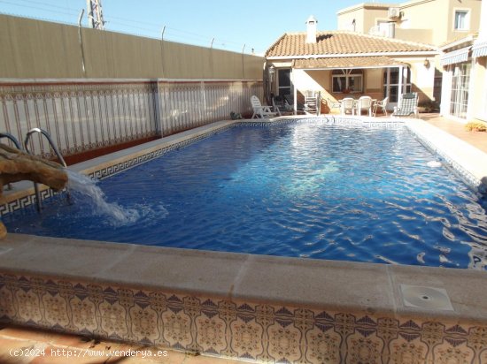 Villa en venta en Torrevieja (Alicante)