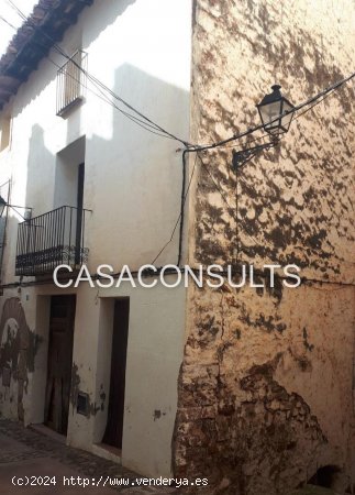 Casa en venta en Vilafamés (Castellón)