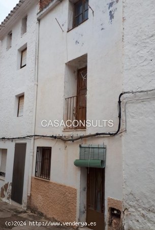  Casa en venta en Vilafamés (Castellón) 