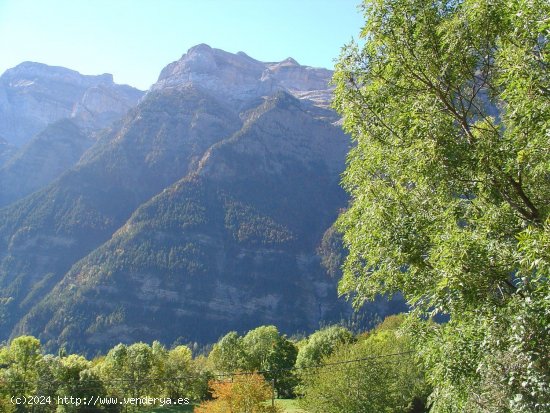 Villa en venta en Bielsa (Huesca)