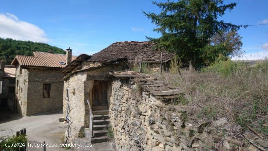 Villa en venta en La Fueva (Huesca)