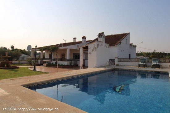 Finca en venta en Alhaurín el Grande (Málaga)